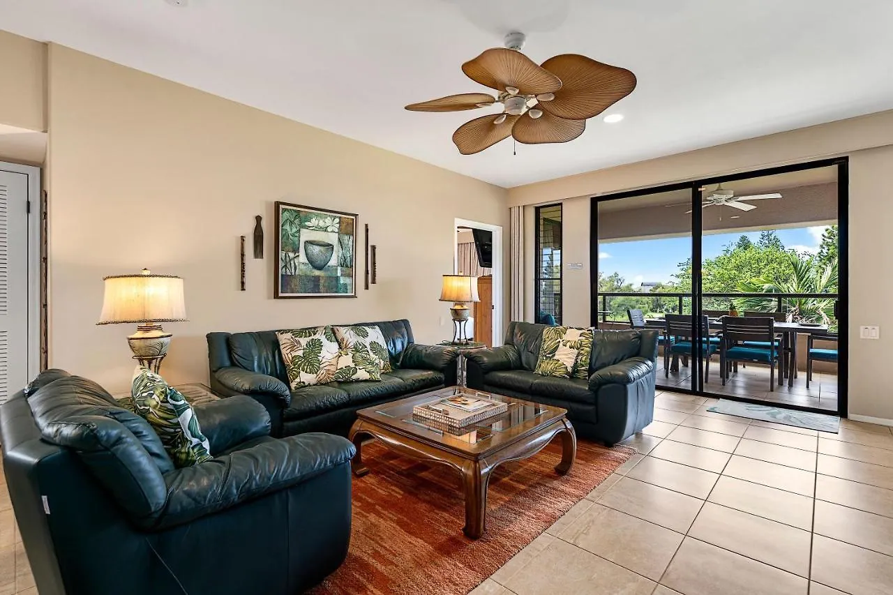 Waikoloa Fairways #A310: Top Floor,Breathtaking Lake, Golf Course&Ocean Views Holiday home